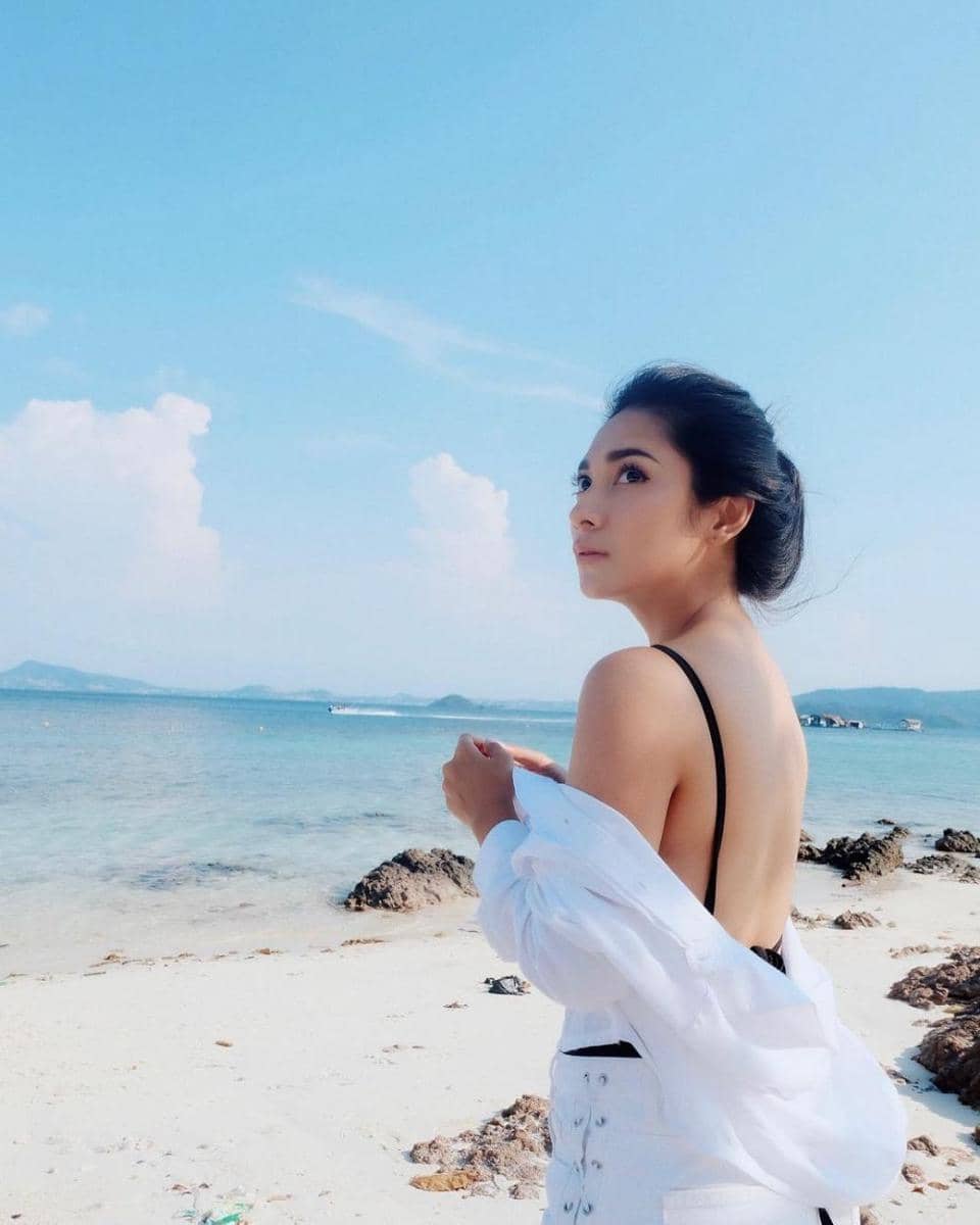 instagram.com/dindakirana.s