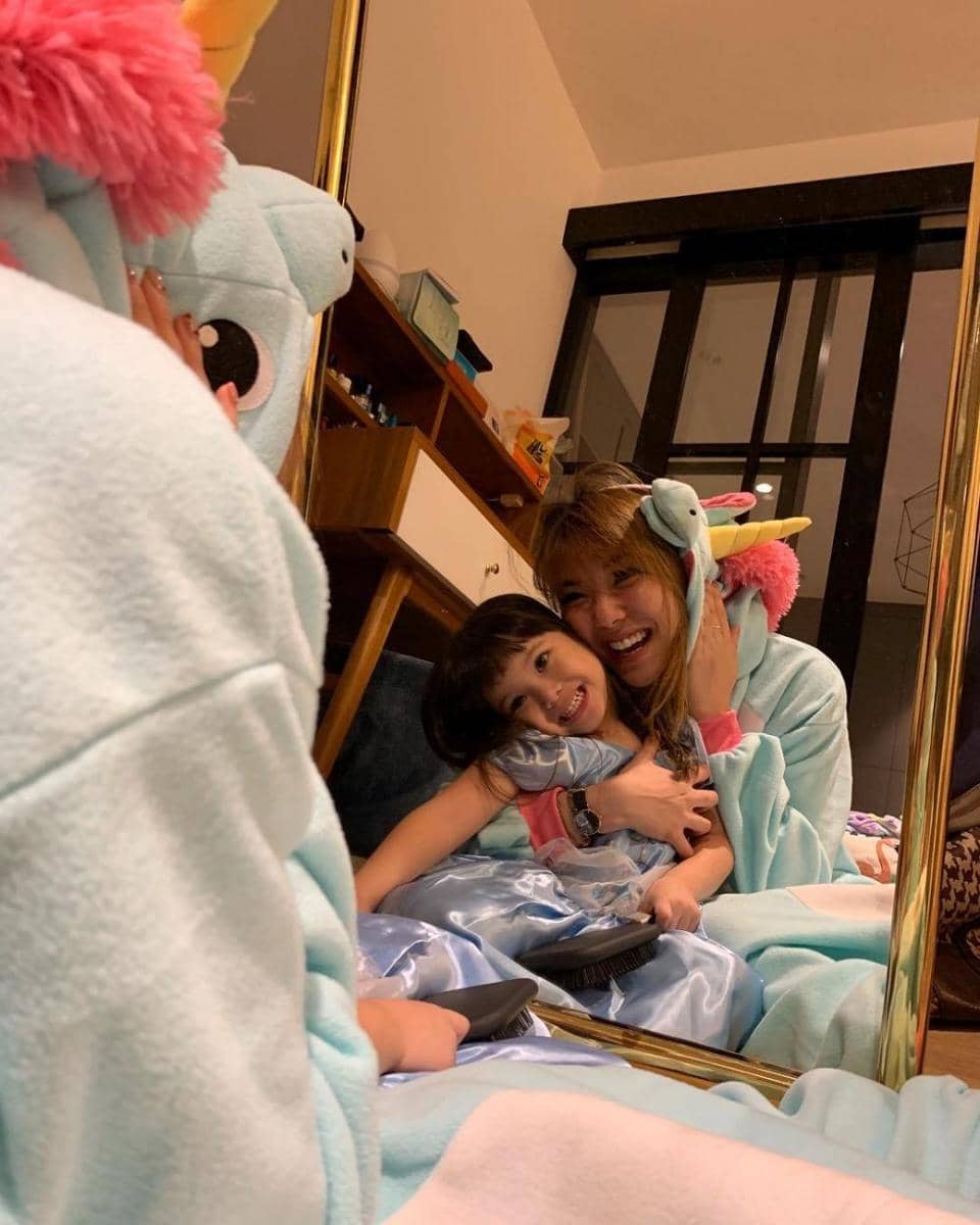 instagram.com/gisel_la