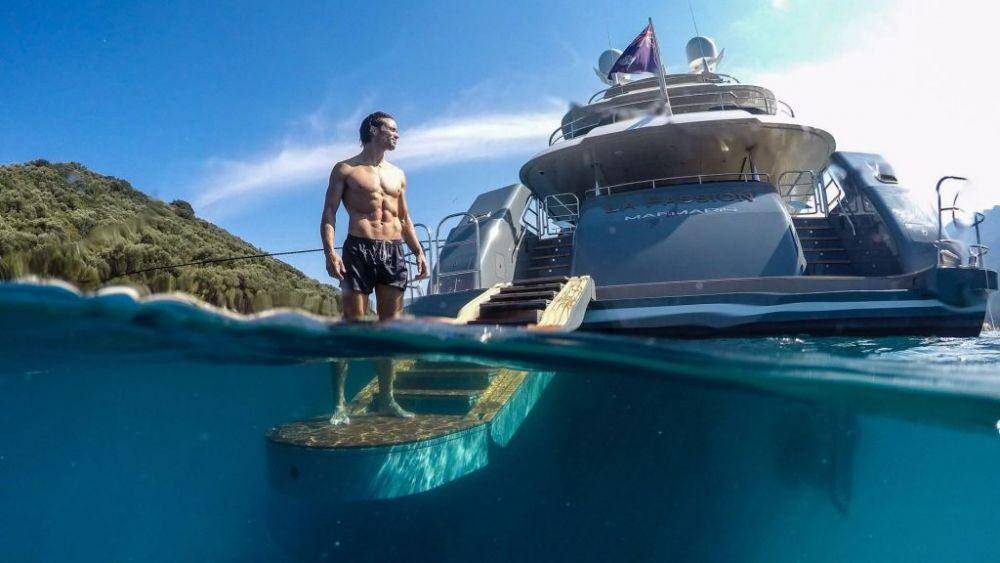 akasiayachting.com