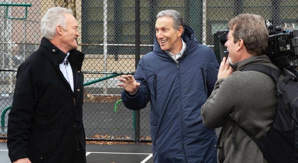 instagram.com/howard.schultz