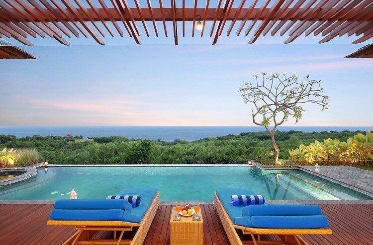 instagram.com/hotmanparisvillaandhotel