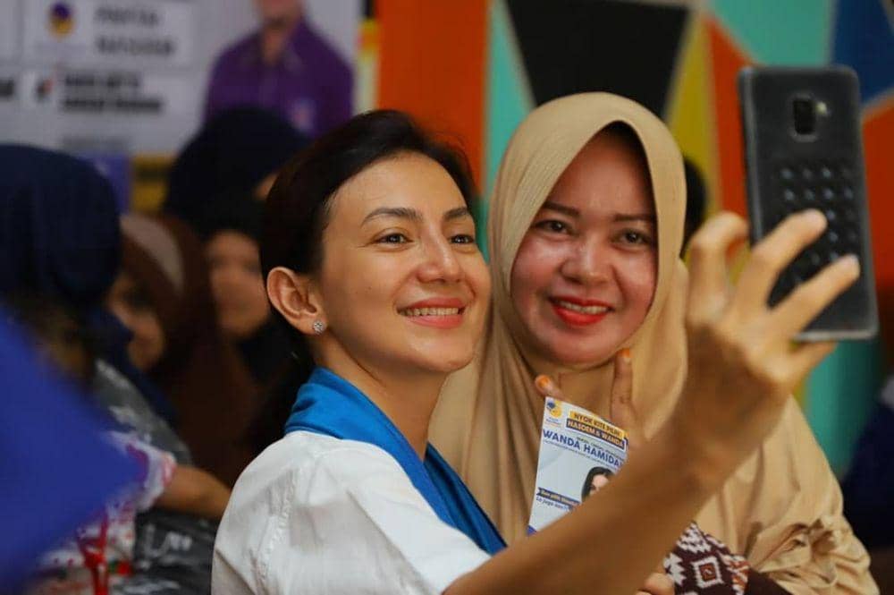 instagram.com/wanda_hamidah