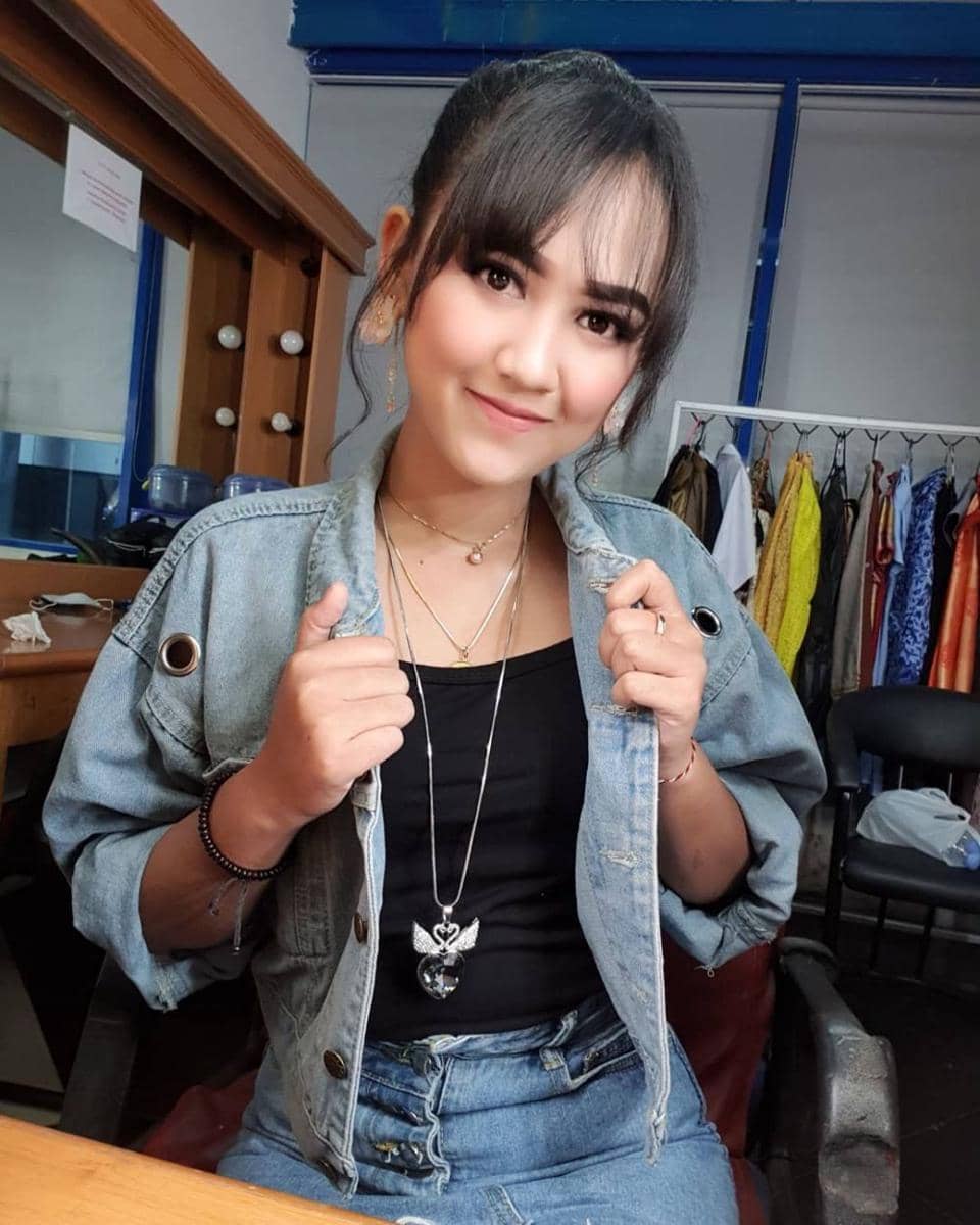 instagram.com/happyasmara_official