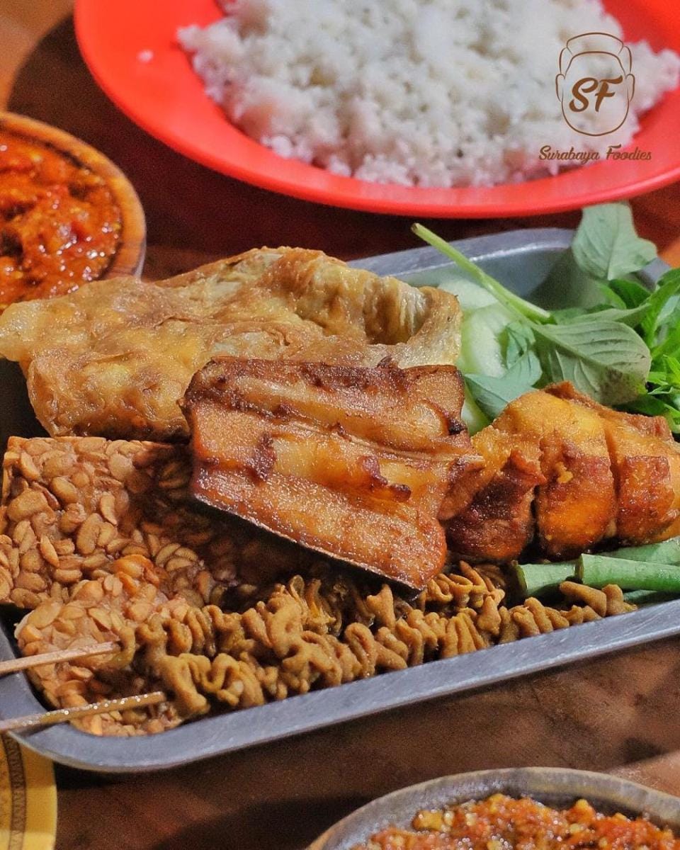 instagram.com/surabayafoodies