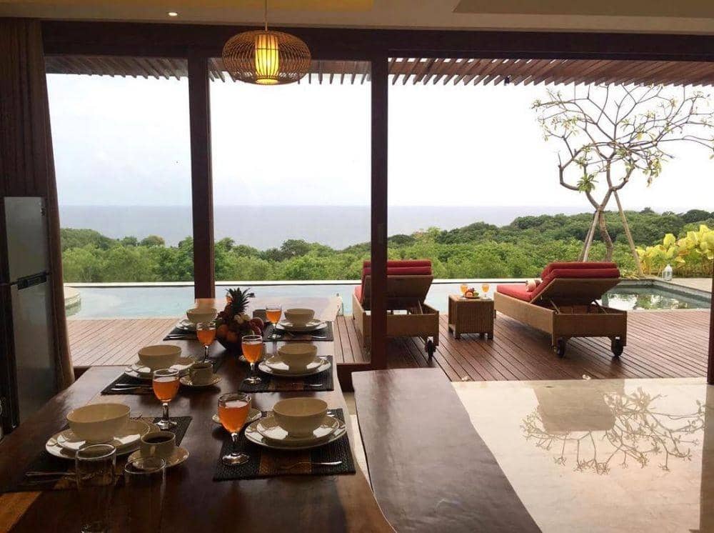 instagram.com/villavivouluwatu