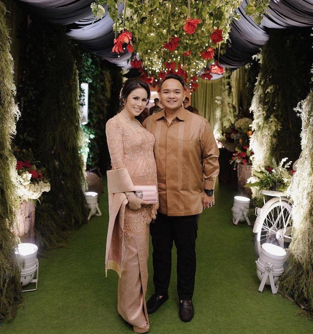 instagram.com/therealmomogeisha