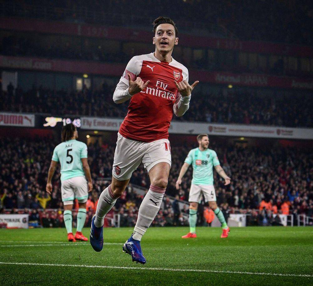 twitter.com/premierleague