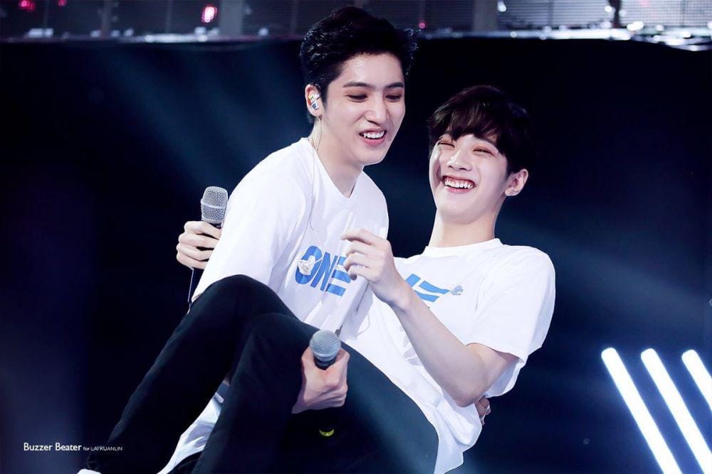 twitter.com/BuzzerBeater923