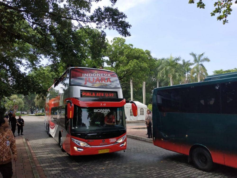 Bus Konvoi Timnas U-22 (IDN Times/Axel Jo Harianja)