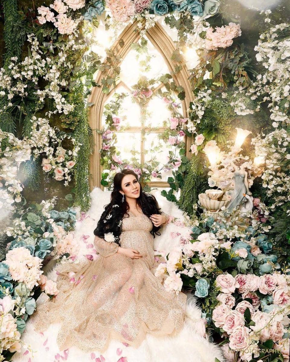 instagram.com/therealmomogeisha