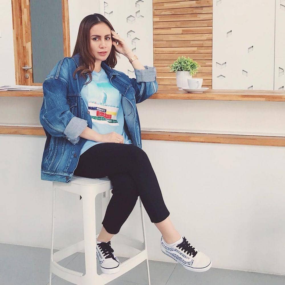 instagram.com/therealmomogeisha