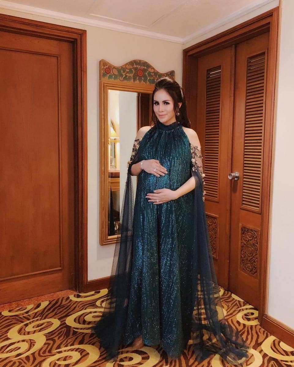 instagram.com/therealmomogeisha