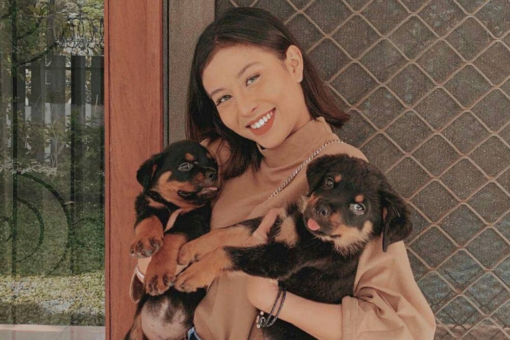 instagram.com/awkarin