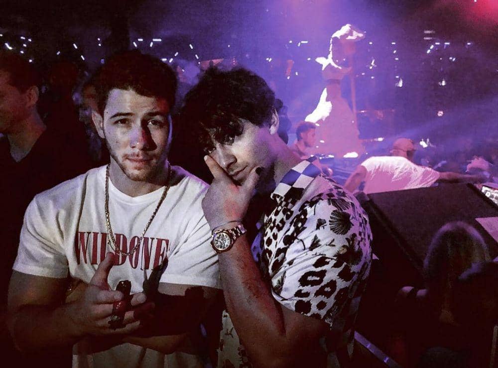 instagram.com/joejonas