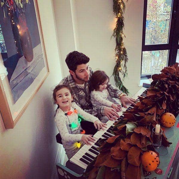 instagram.com/nickjonas