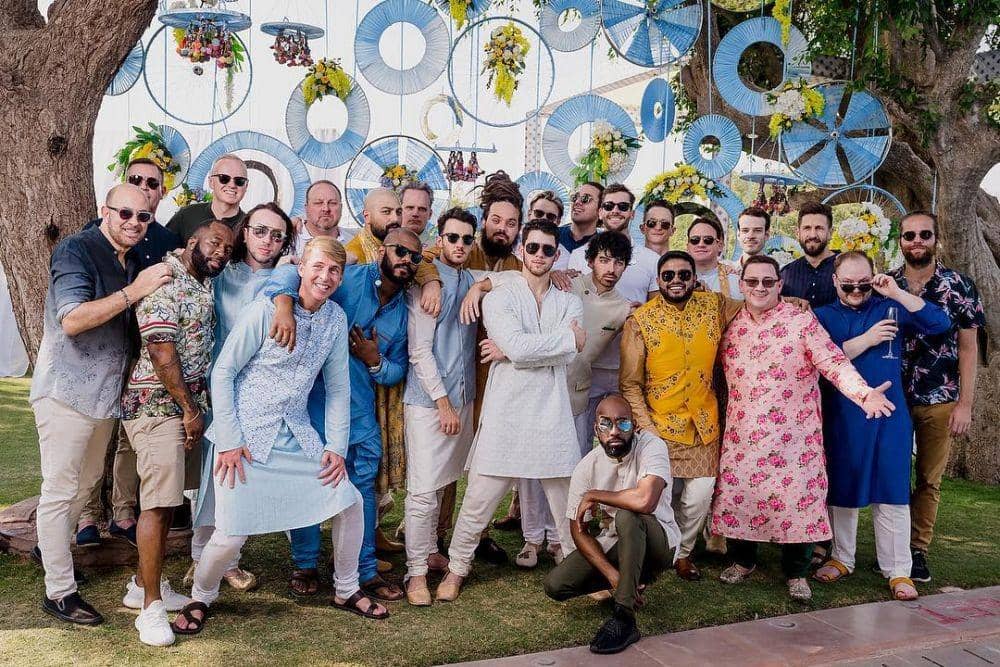 instagram.com/nickjonas