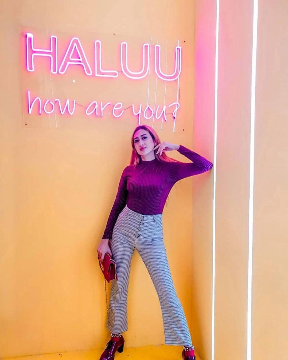 instagram.com/akuhelmalia