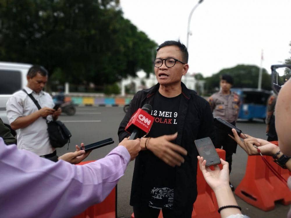 Direktur Eksekutif Amnesty Internasional Indonesia Usman Hamid (IDN Times/Axel Jo Harianja)