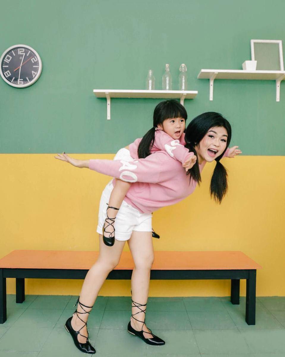Instagram/babymoonella