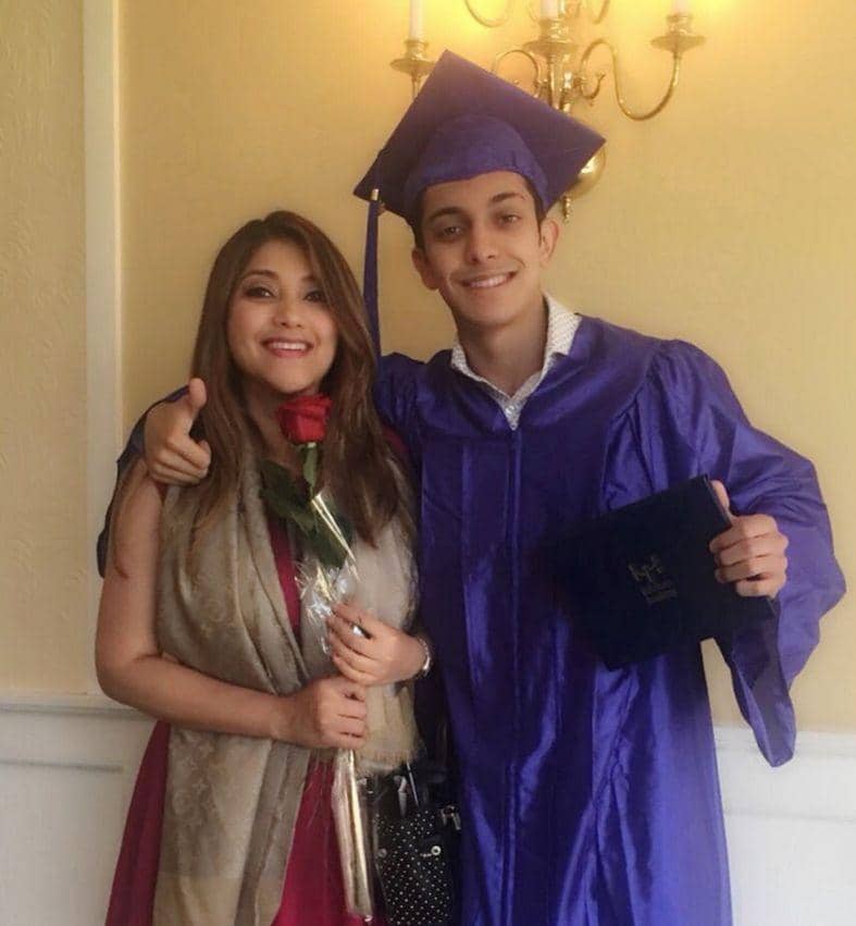 instagram.com/sazarita