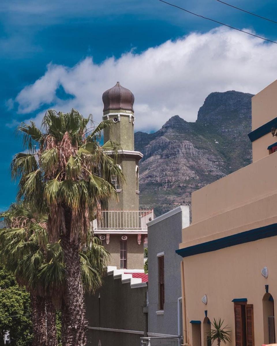 instagram.com/starrynightbug