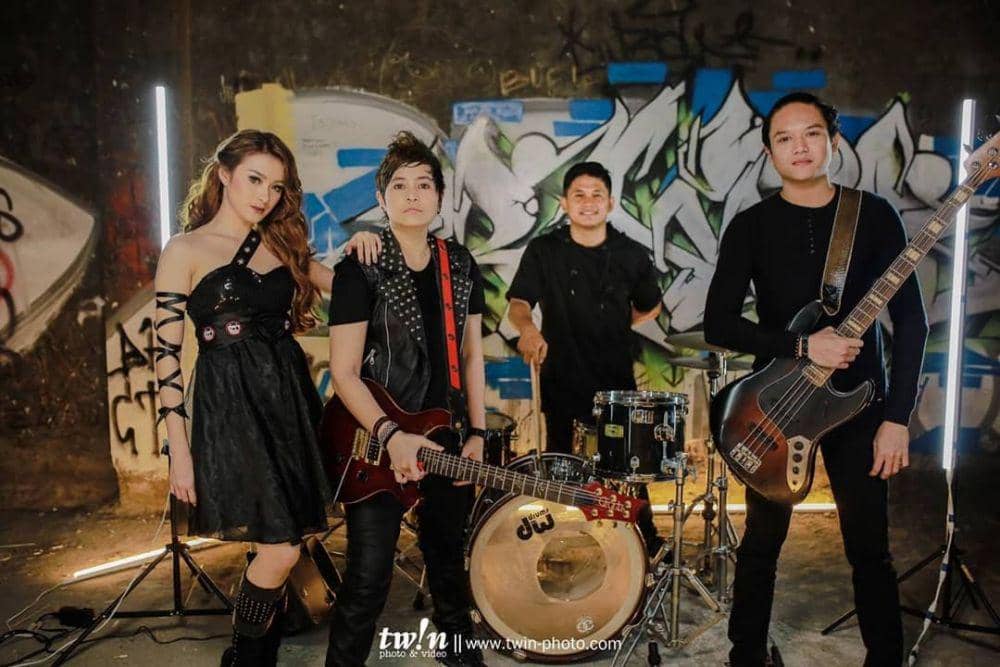 instagram.com/darathevirgin