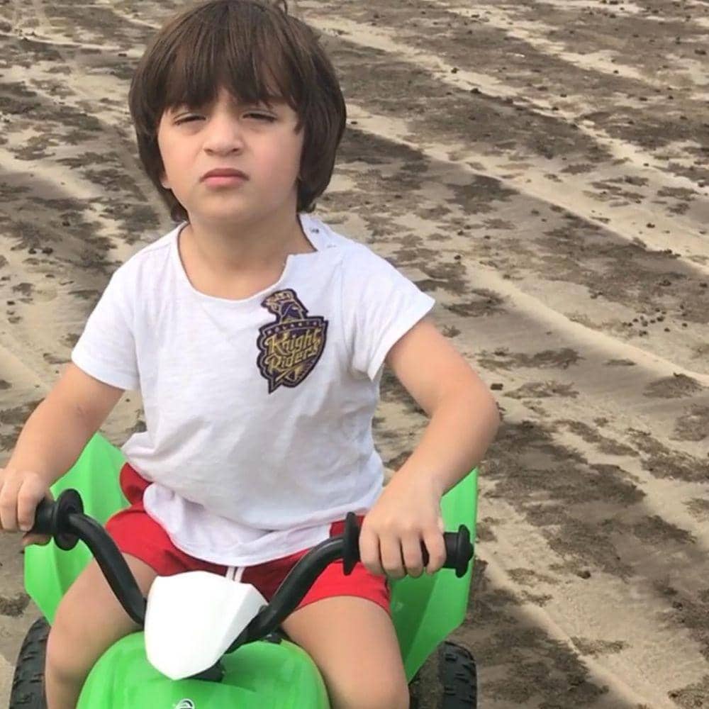 instagram.com/gaurikhan