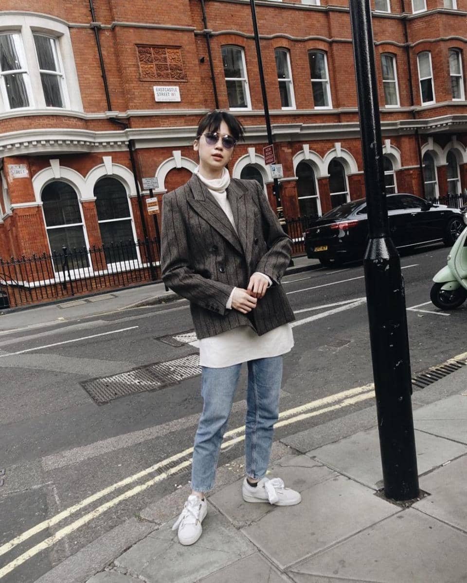 instagram.com/laurabas