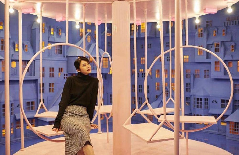 instagram.com/laurabas