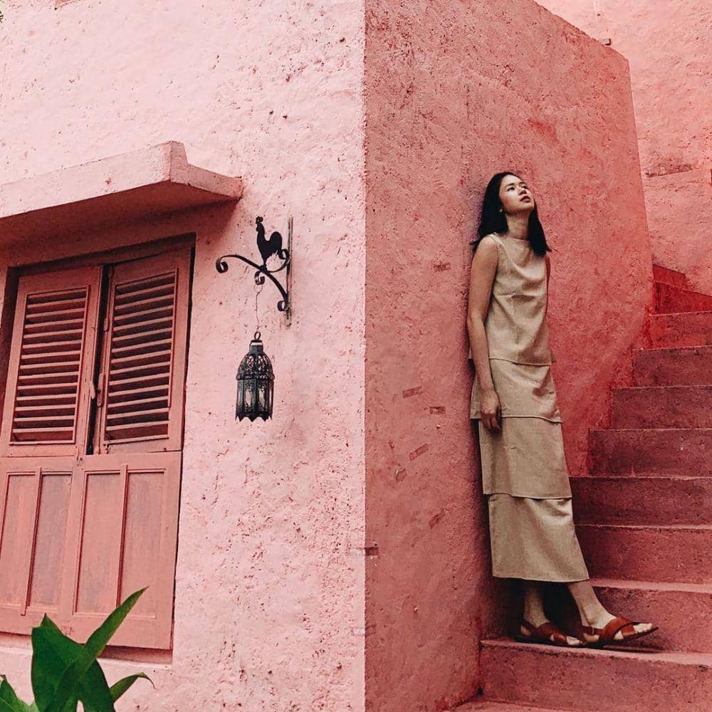 instagram.com/laurabas