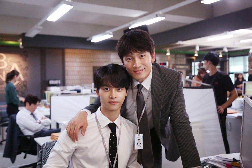 instagram.com/achahakyeon