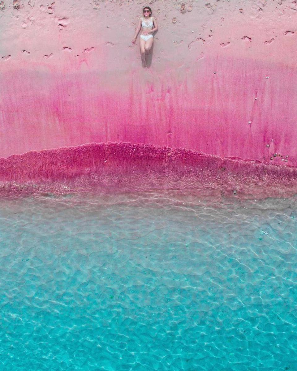 instagram.com/indonesiajuaratrip