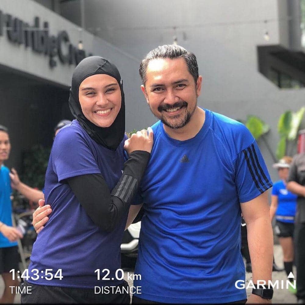 instagram.com/zeezeeshahab