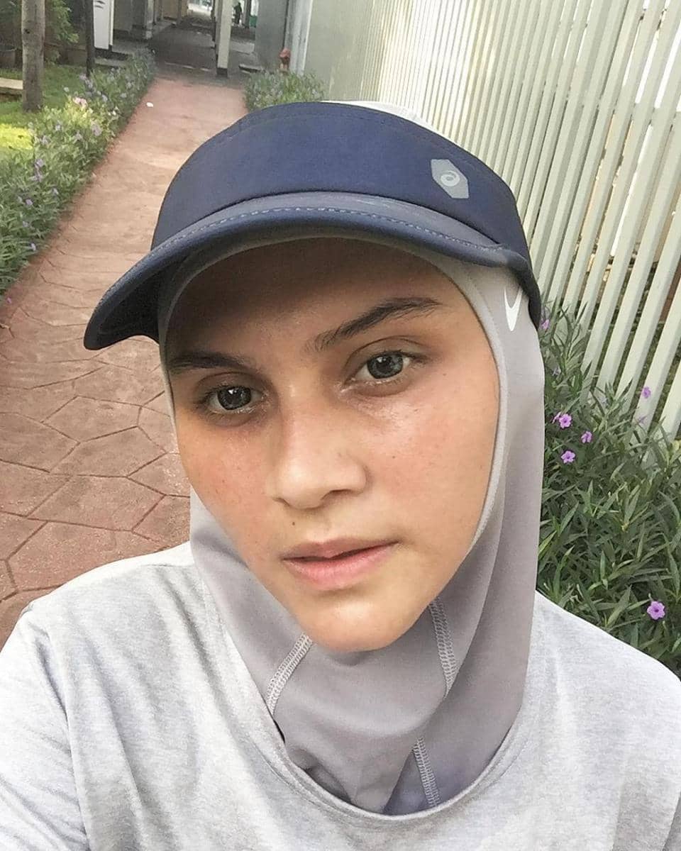 instagram.com/zeezeeshahab