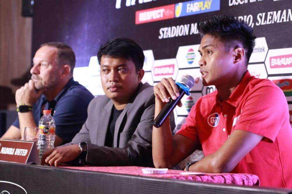 Dejan Antonic Anggap PSS Sleman Lawan yang Sulit