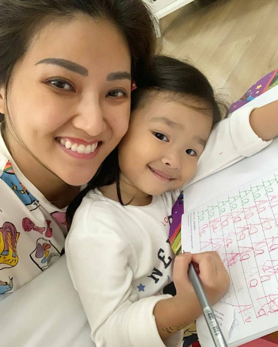 instagram.com/sarwendah29