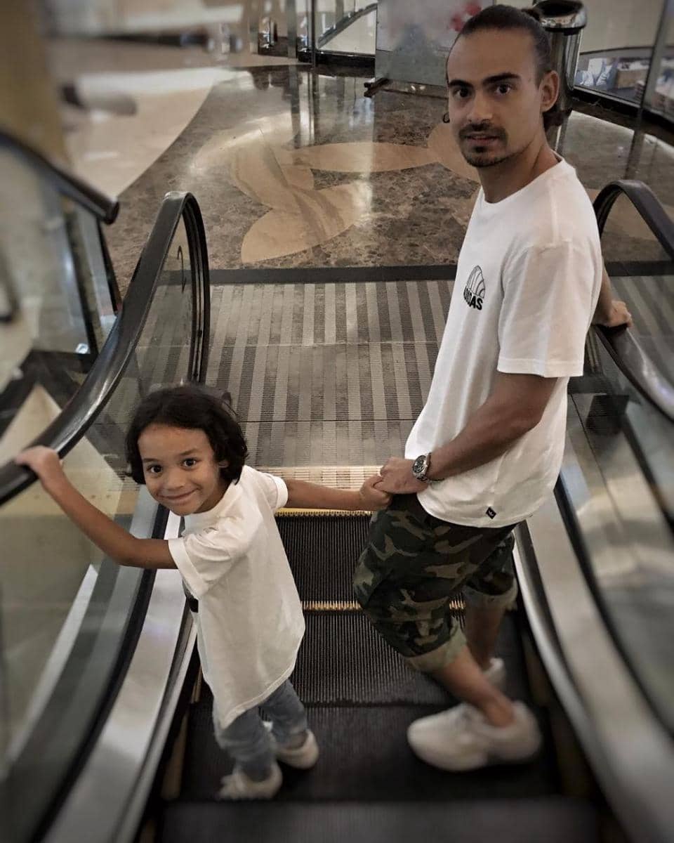 Instagram.com/ashrafsinclair