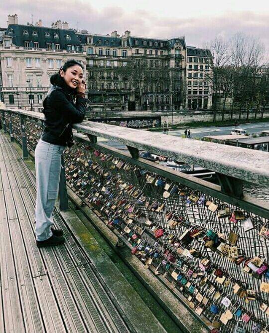 instagram.com/lanacondor