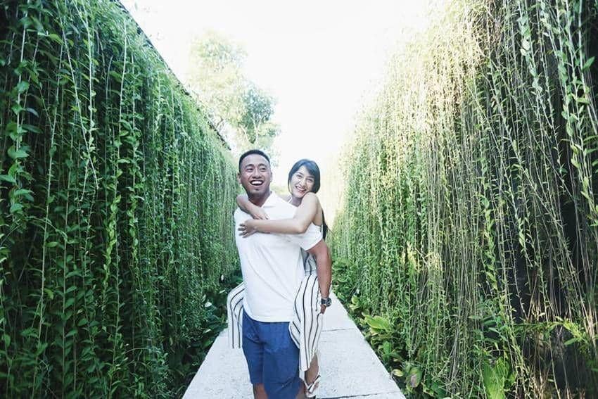 Pernah Gagal Menikah, 10 Kemesraan Fanny Ghassani & Suaminya Sekarang