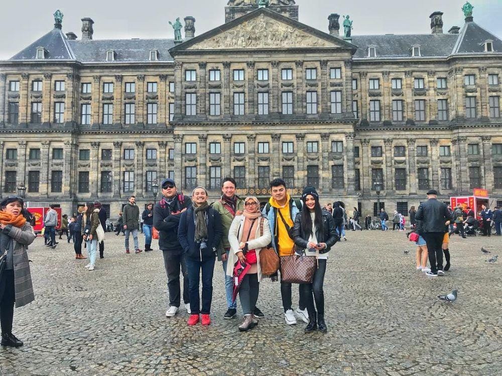 instagram.com/bayabbay