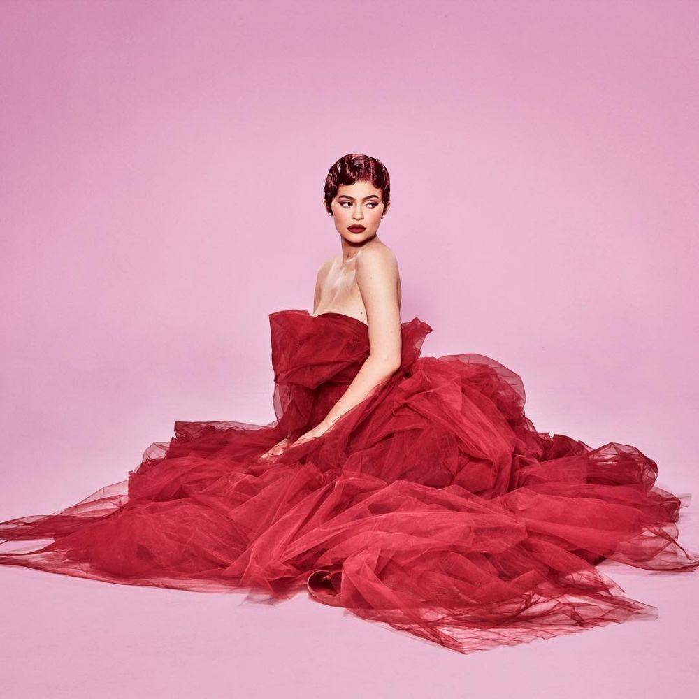 instagram.com/kyliejenner