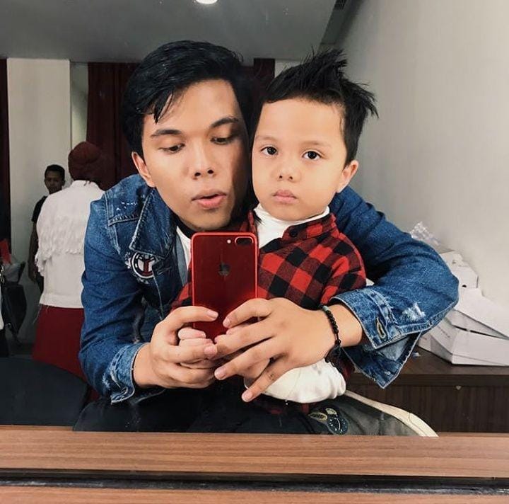 Instagram.com/thariqhalilintar