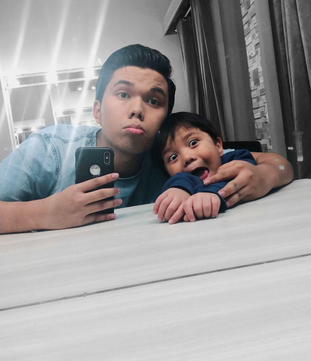 Instagram.com/thariqhalilintar