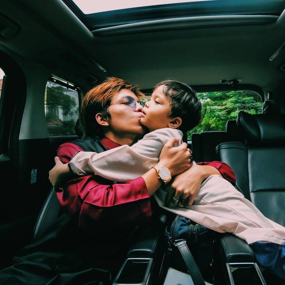 instagram.com/attahalilintar