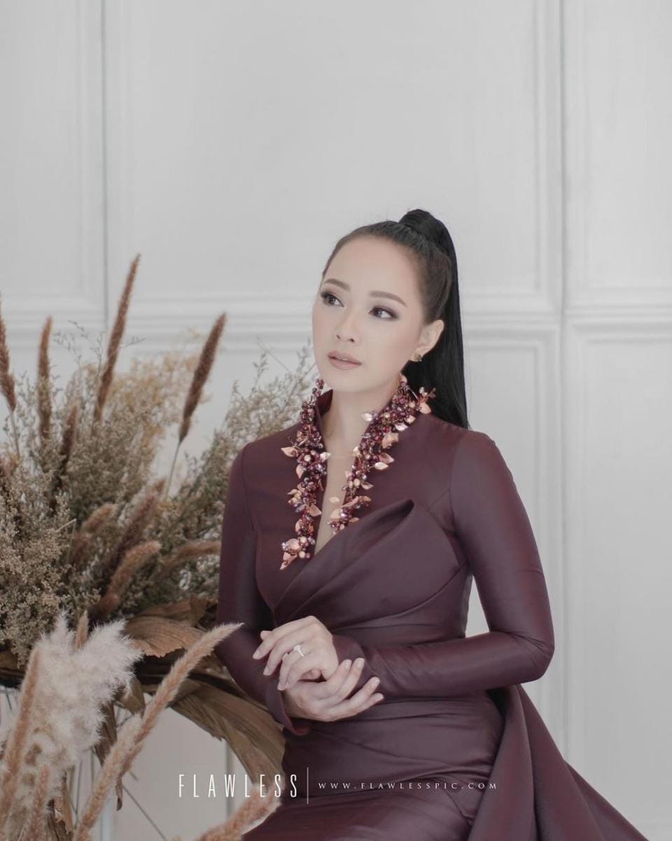 instagram.com/yuanitachrist