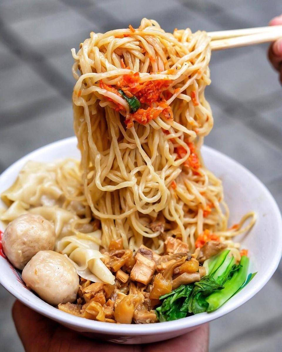instagram.com/ajakmakan