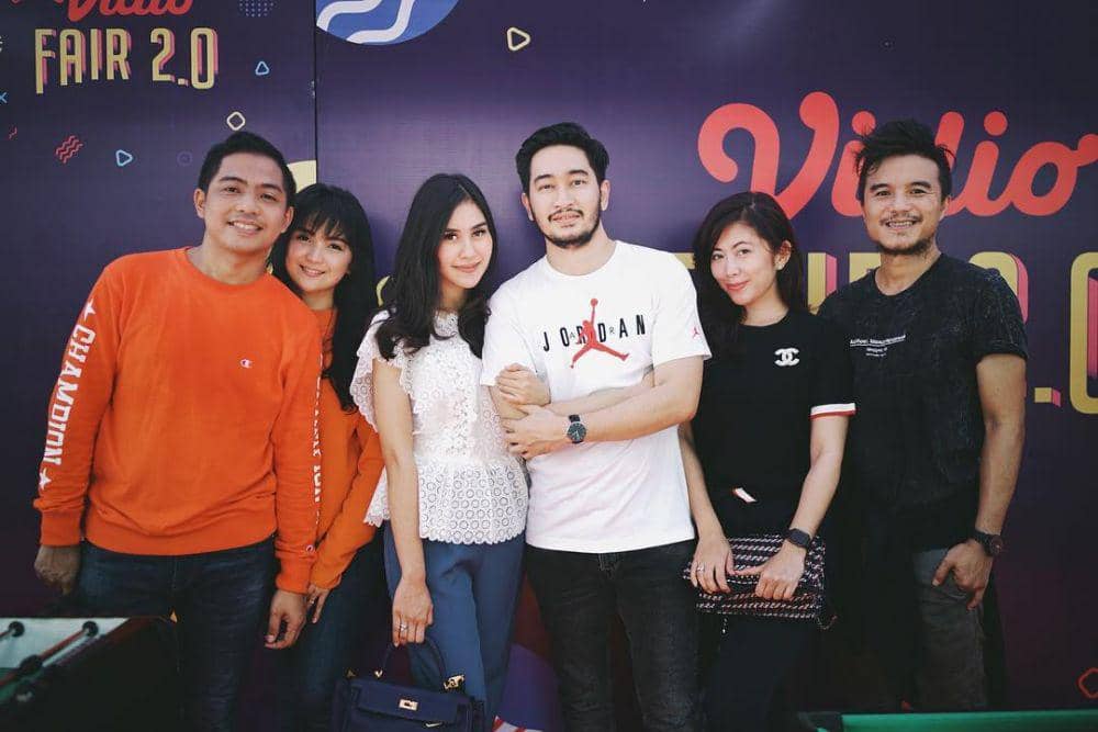 instagram.com/ade_govinda