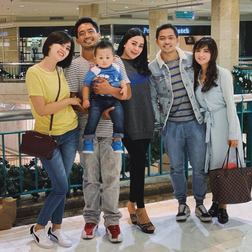 instagram.com/ade_govinda