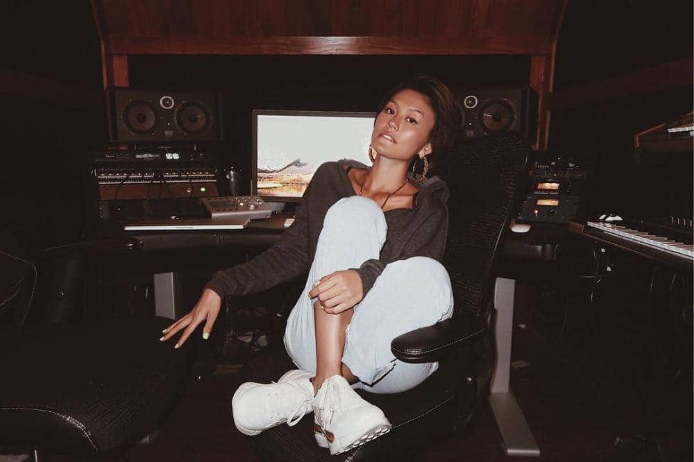 instagram.com/agnezmo