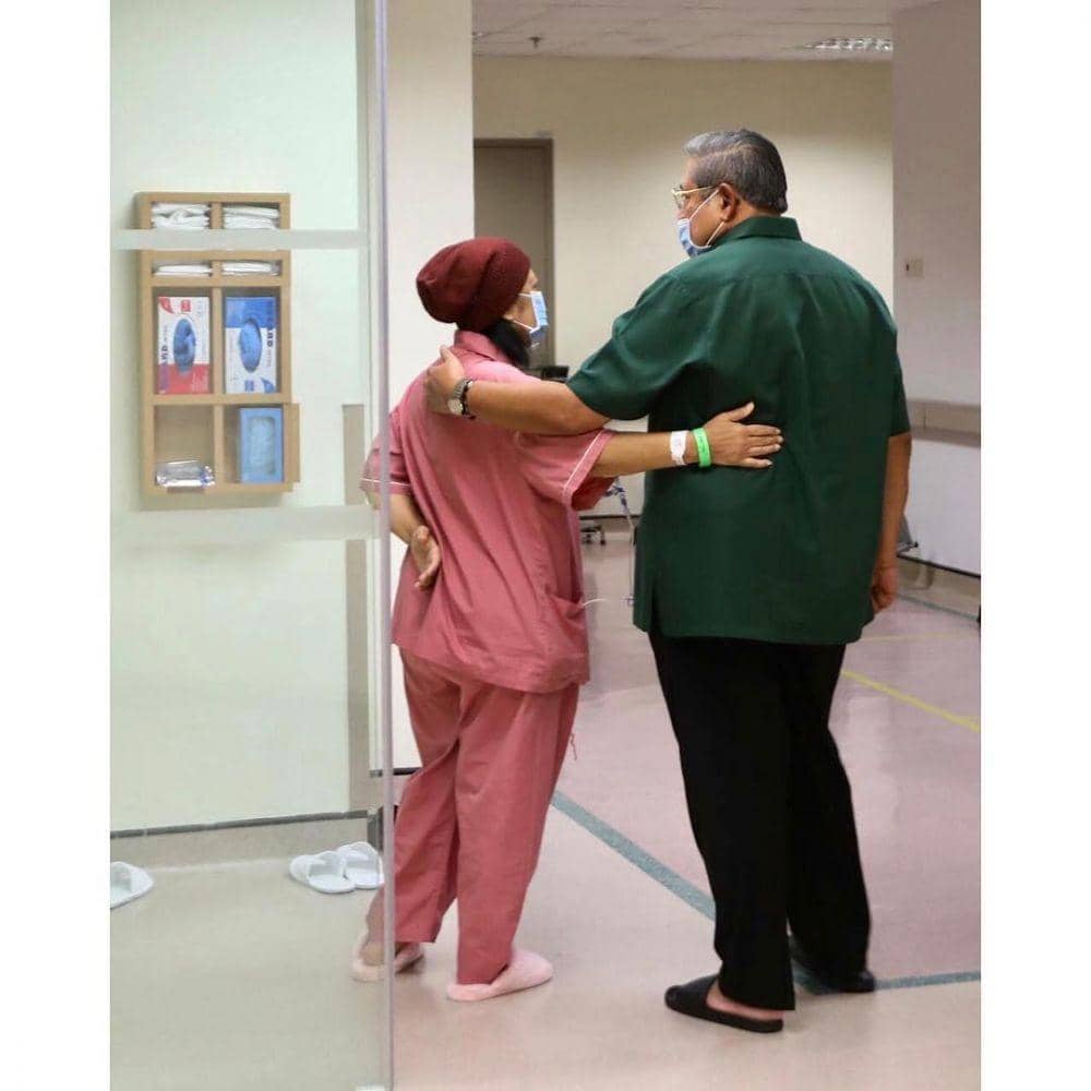 instagram.com/aniyudhoyono/